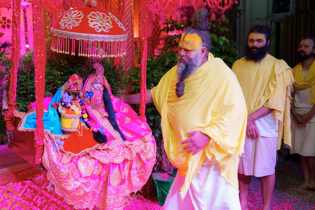 प्रेमानंद जी महाराज: जीवन, साधना और आध्यात्मिक संदेश